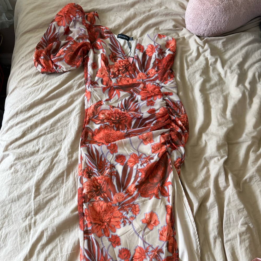 PrettyLittleThing Red Ruched One Shoulder Dress